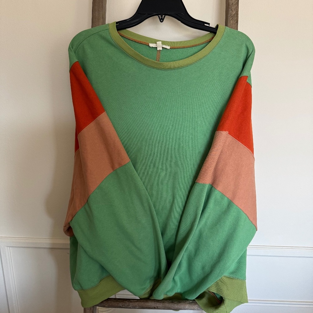Retro Style Crewneck